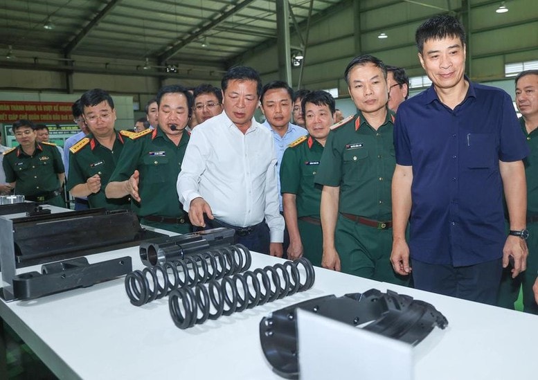 Bộ Xây dựng chốt 8 nhiệm vụ công nghệ chiến lược phục vụ đường sắt tốc độ cao - Ảnh 1. Bộ Xây dựng chốt 8 nhiệm vụ công nghệ chiến lược phục vụ đường sắt tốc độ cao - Ảnh 1.