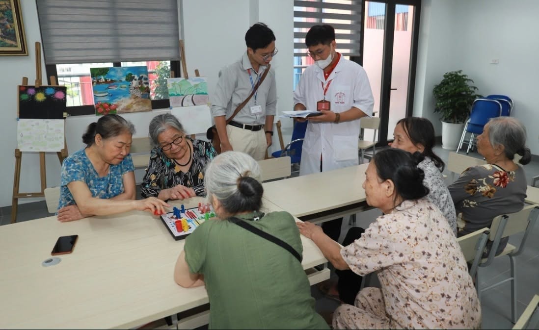 co-so-duong-lao-long-bien-2.jpg