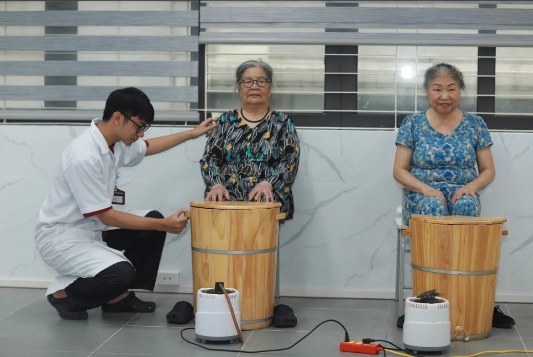 co-so-duong-lao-long-bien-4.jpg