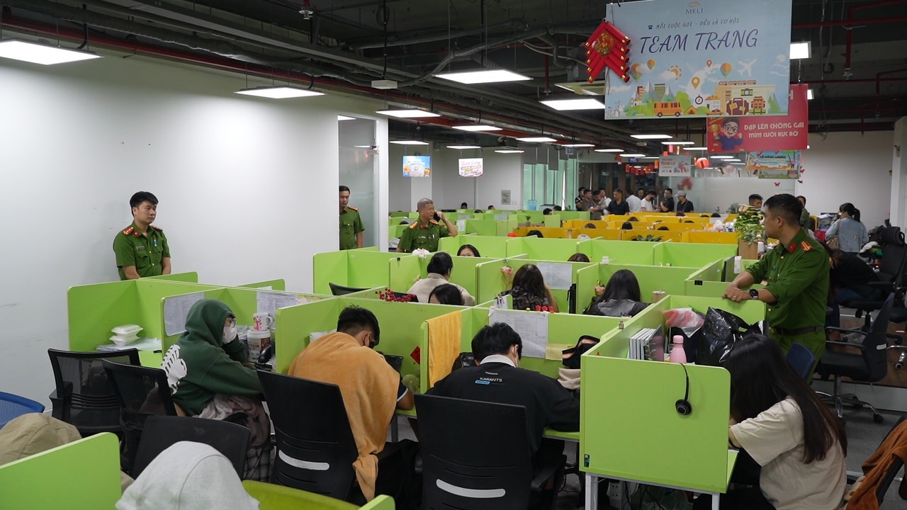Tiếp tục triệt phá 11 công ty cung cấp mô hình sở hữu kỳ nghỉ: Khởi tố gần 200 bị can, thu giữ 5.563 hợp đồng - Ảnh 1.