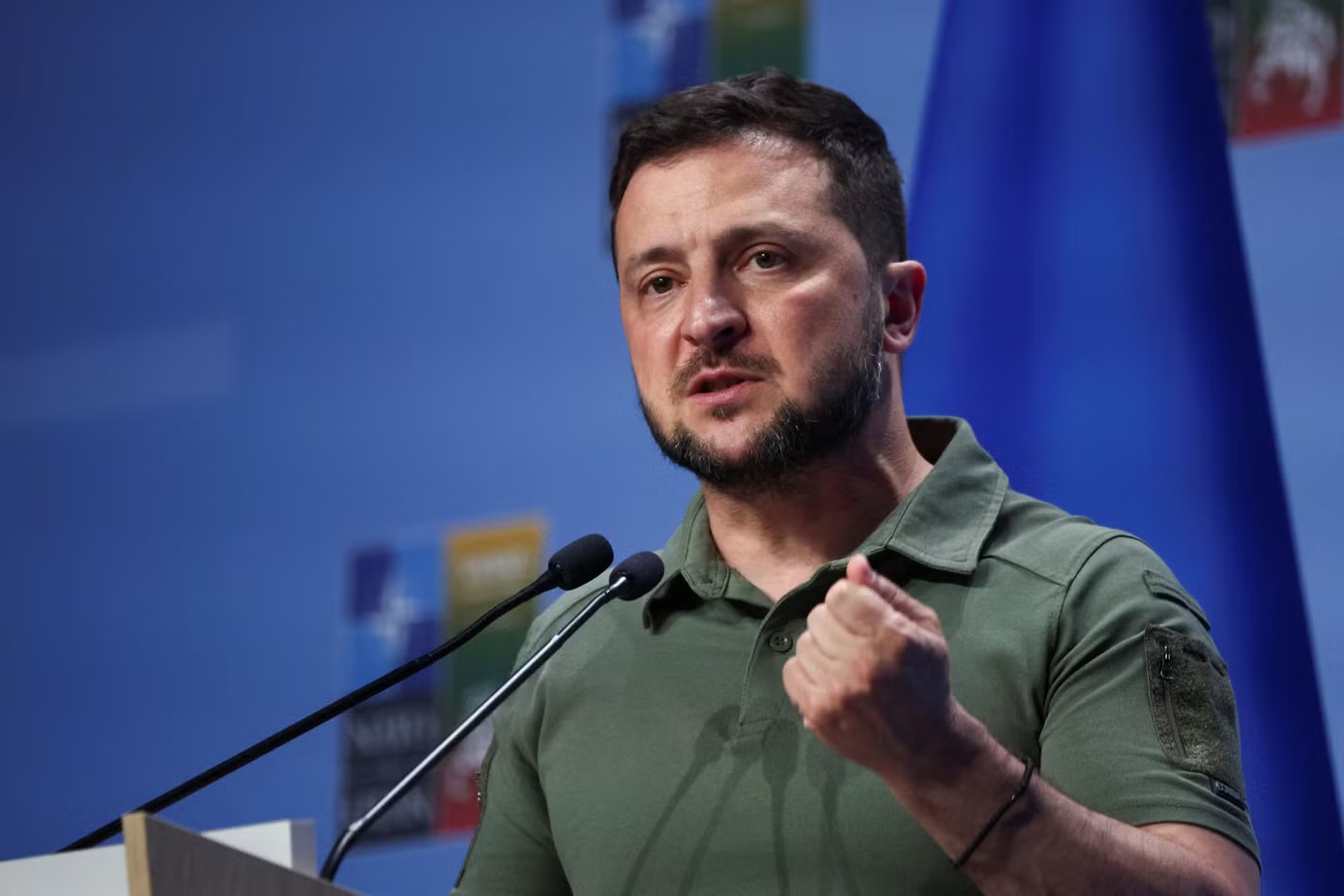 Tổng thống Ukraine Volodymyr Zelensky. (Ảnh: Reuters) Tổng thống Ukraine thẳng thừng cảnh báo Belarus - Ảnh 1.
