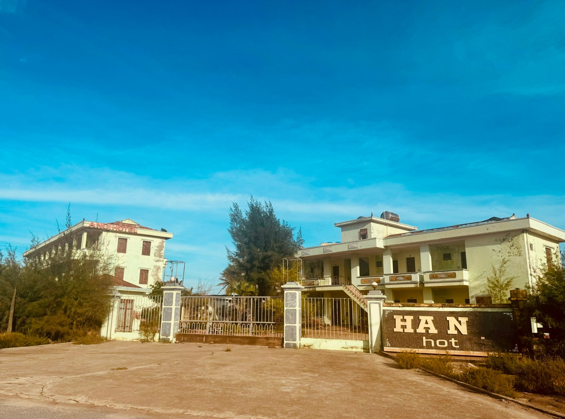 Cảnh hoang tàn tại khu du lịch vừa bị ‘xoá sổ’ ở Nam Định cũ - Ảnh 3.
