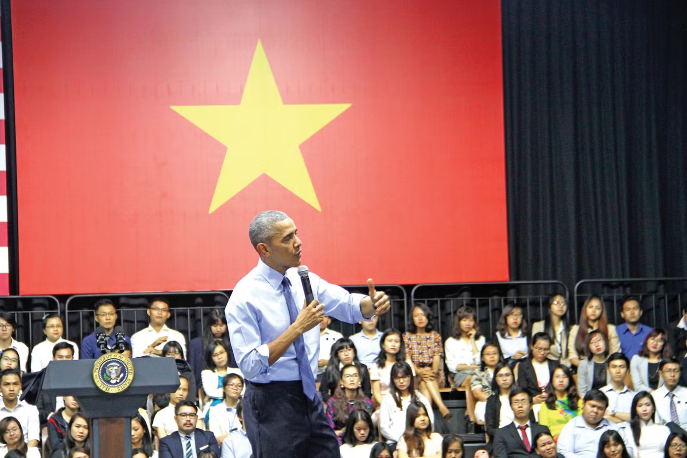 Tổng thống Obama gặp gỡ, trò chuyện với 800 thủ lĩnh trẻ Ảnh: Đại Dương Ba lần đón Tổng thống Mỹ ở cầu Công Lý - Ảnh 4.
