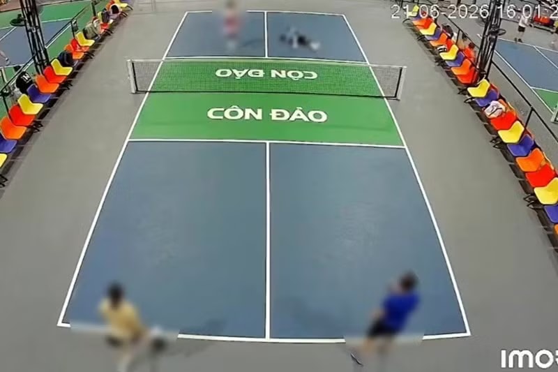 Người đàn ông đột tử bất thường khi đang chơi pickleball - Ảnh 1.
