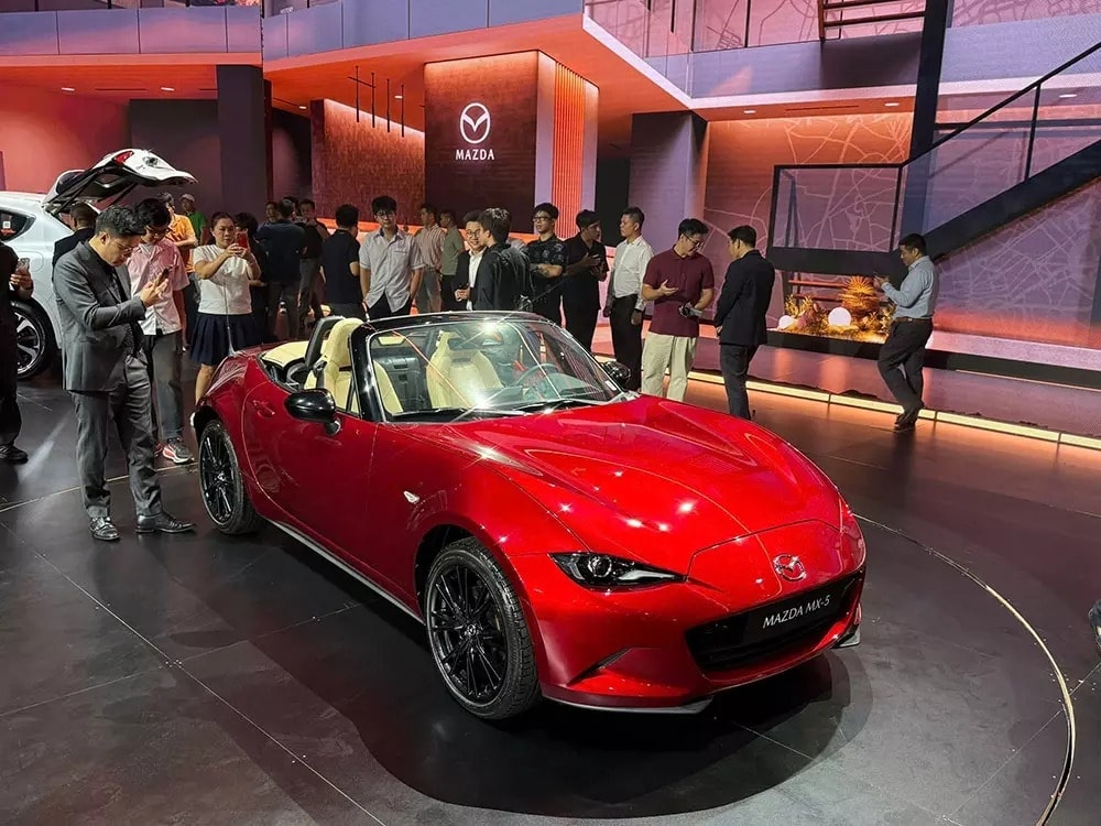 mazda-mx5-vua-doanh-so-1.jpg