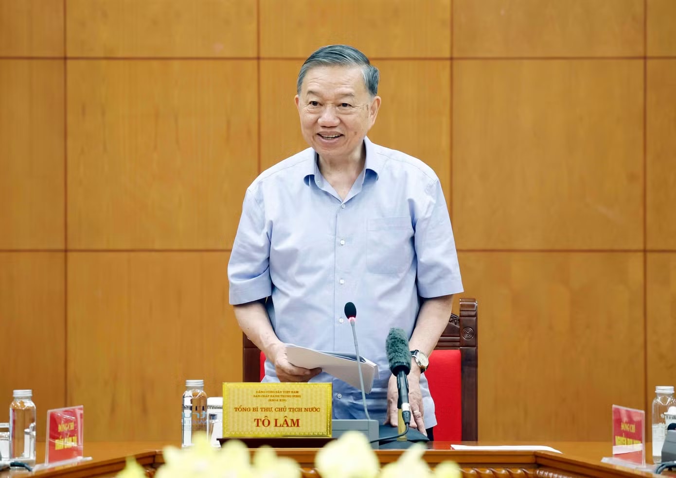 Tổng Bí thư, Chủ tịch nước: Làm rõ sự cần thiết tiếp tục điều chỉnh, sáp nhập một số xã, phường - Ảnh 1.