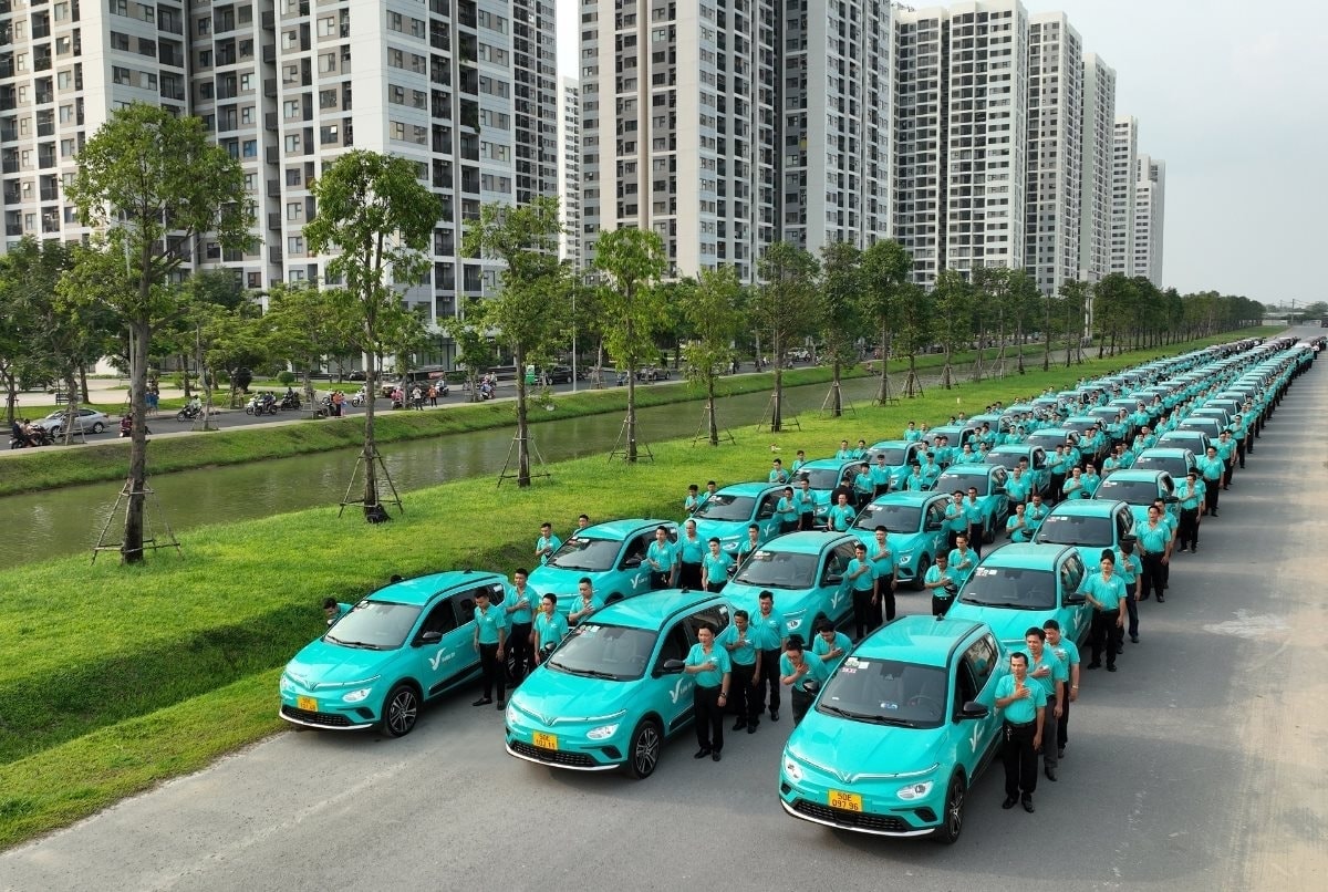 Hôm nay, hãng taxi của tỷ phú Phạm Nhật Vượng chính thức đổ bộ nền kinh tế lớn nhất Trung Á Hôm nay, hãng taxi của tỷ phú Phạm Nhật Vượng chính thức đổ bộ nền kinh tế lớn nhất Trung Á