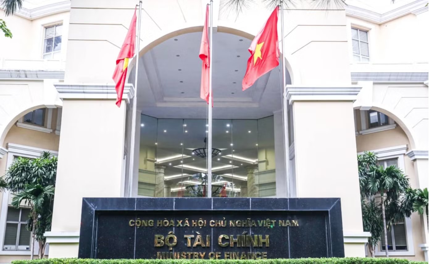 Bộ Giáo dục & Đào tạo 'nợ' nhiều nhất số nghị định phải xây dựng xong dù đã qua 6 tháng - Ảnh 4.