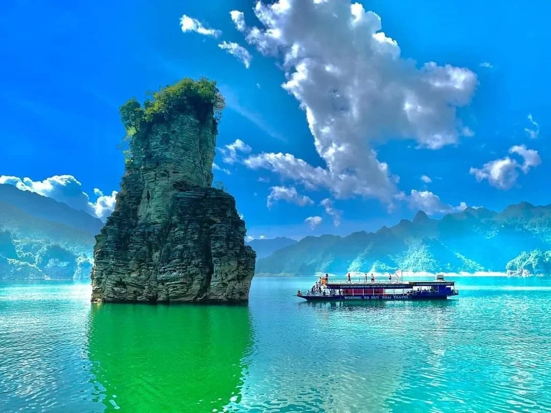 ho-na-hang-tuyen-quang_1729872657.jpg-_1_.jpg