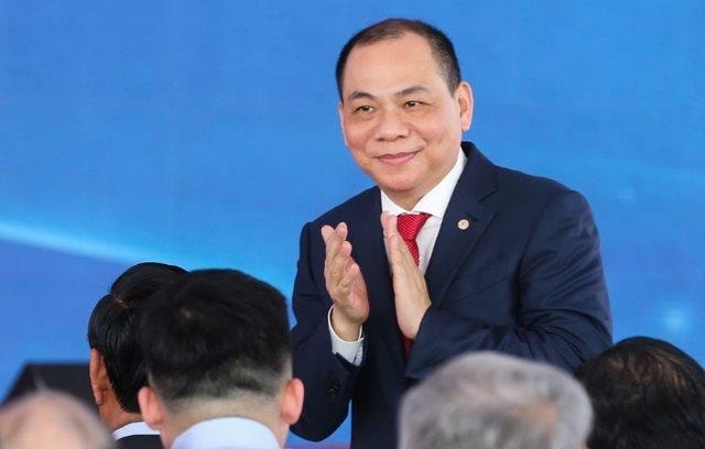 Tỷ phú Phạm Nhật Vượng mua gần 5% vốn LPBank (LPB): Chỉ là khoản đầu tư tài chính không tham gia điều hành ngân hàng