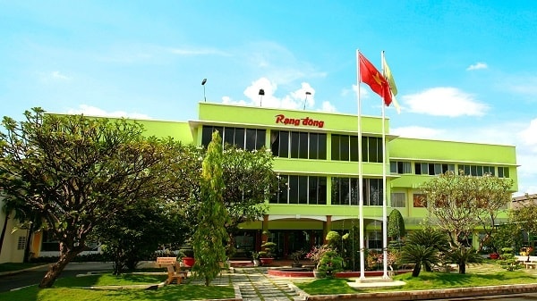 Đình chỉ giao dịch cổ phiếu của 2 doanh nghiệp từng là tên tuổi lớn