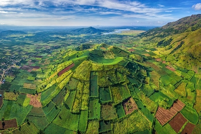 Núi lửa Chư Đăng Ya hùng vĩ giữa đại ngàn. 