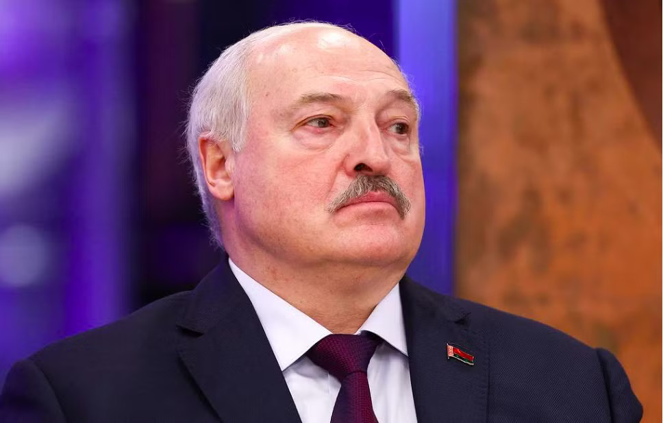 Tổng thống Lukashenko cảnh báo Ukraine chớ kéo Belarus vào xung đột - Ảnh 1.
