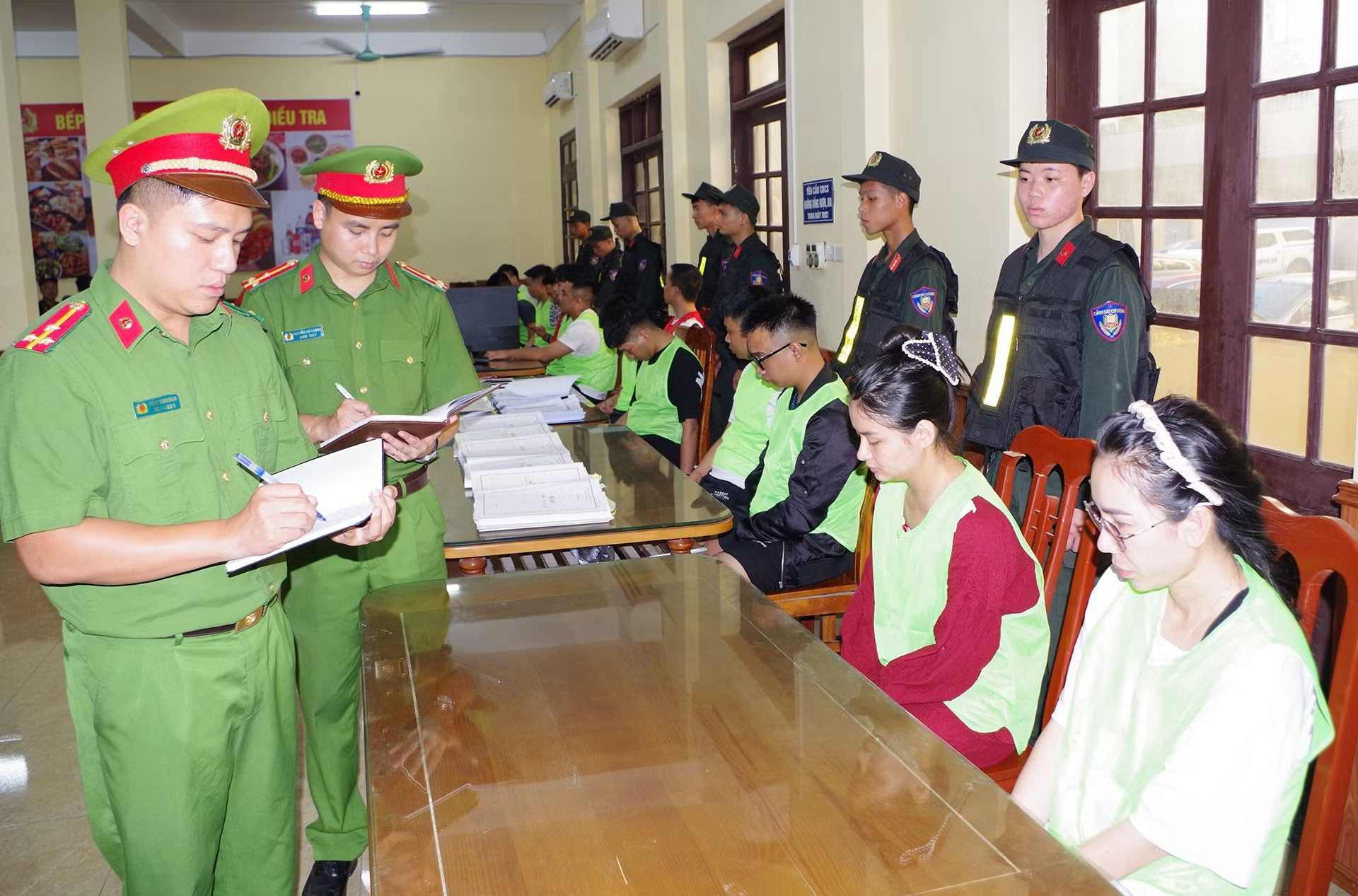 luadaoninhbinh2.jpg