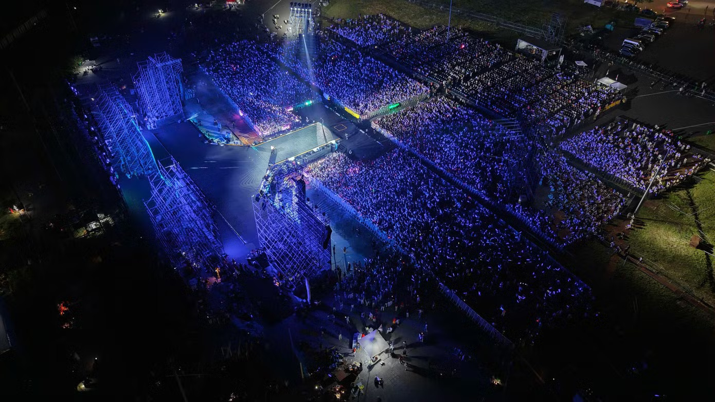 Biển người ở concert Thanh xuân nhìn từ trên cao - Ảnh 8.