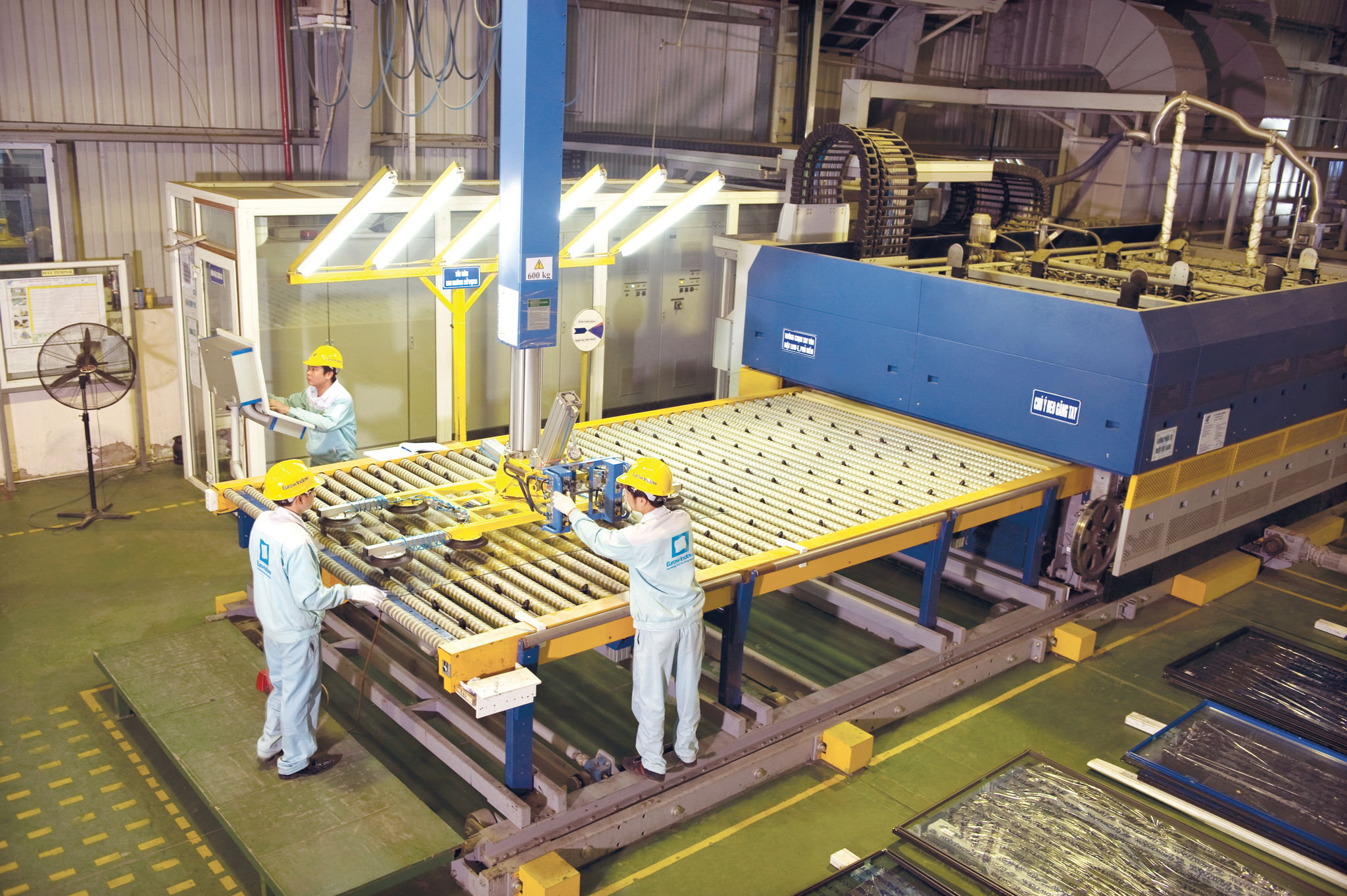 2 năm liên tiếp EUROWINDOW vinh danh Top 10 doanh nghiệp ESG Việt Nam Xanh - Ảnh 2.