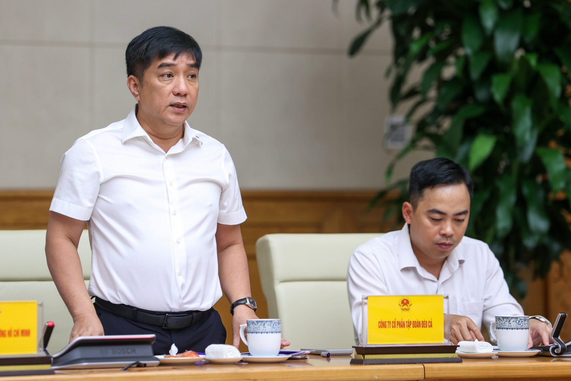 Đứng trước Thủ tướng, Chủ tịch Đèo Cả nêu hàng loạt 'điểm nghẽn' cản bước doanh nghiệp xây dựng Việt
