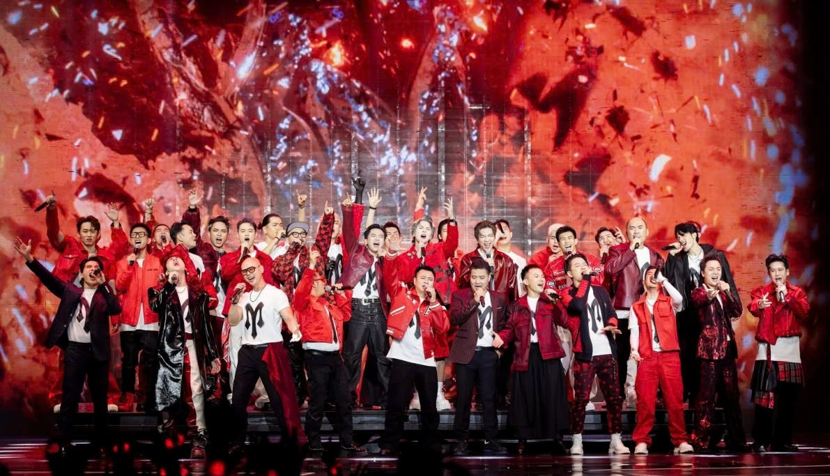 can-ke-concert-anh-trai-vuot-ngan-chong-gai-can-trong-lua-dao-khi-mua-ve-ban-lai-20241213190959.jpg