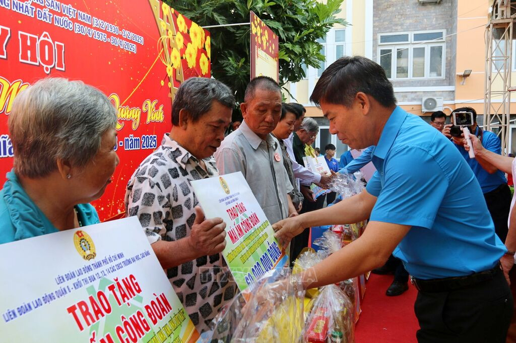 Kỷ niệm 50 năm Thành phố mang tên Bác: Đi đầu trong đổi mới sáng tạo, hội nhập, nghĩa tình và phụng sự nhân dân- Ảnh 7.
