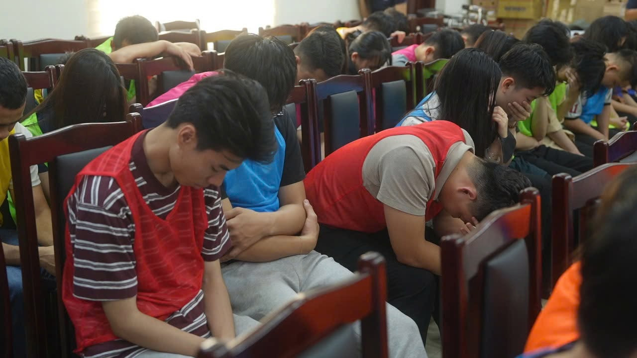 Vụ lừa đảo hợp đồng kỳ nghỉ: Khởi tố 248 bị can, hé lộ 'đường đi' của gần 683 tỷ đồng - Ảnh 2.