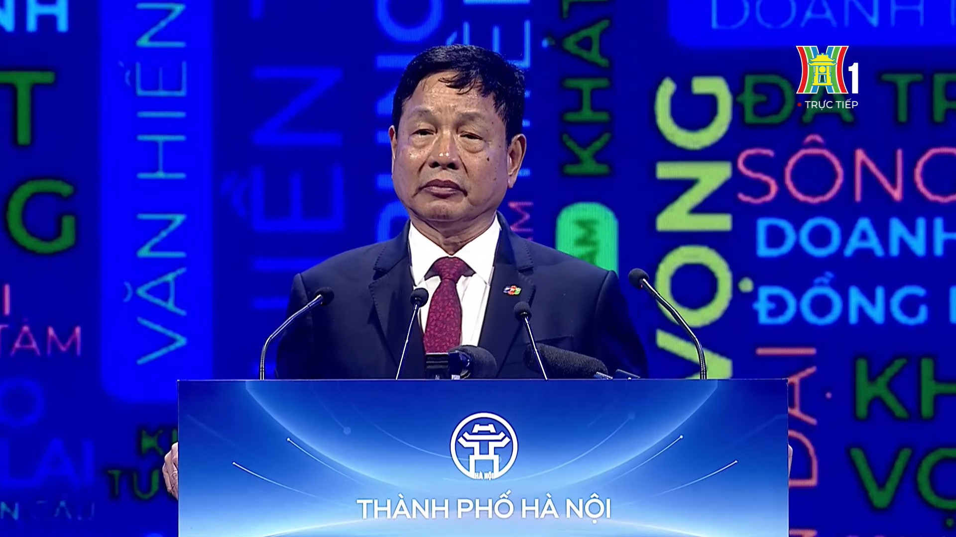FPT biến vùng trồng hoa nổi tiếng Hà Nội thành ‘vườn hoa công nghệ’ tầm cỡ thế giới, tương lai đón 60.000 chuyên gia - Ảnh 1.