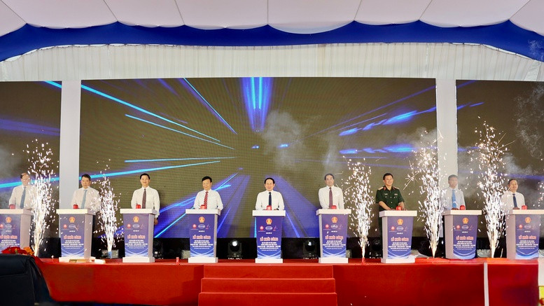 Việt Nam khởi công dự án đầu tư hoàn chỉnh tuyến cao tốc hơn 99km qua 3 tỉnh, thành phố miền Bắc - Ảnh 1.