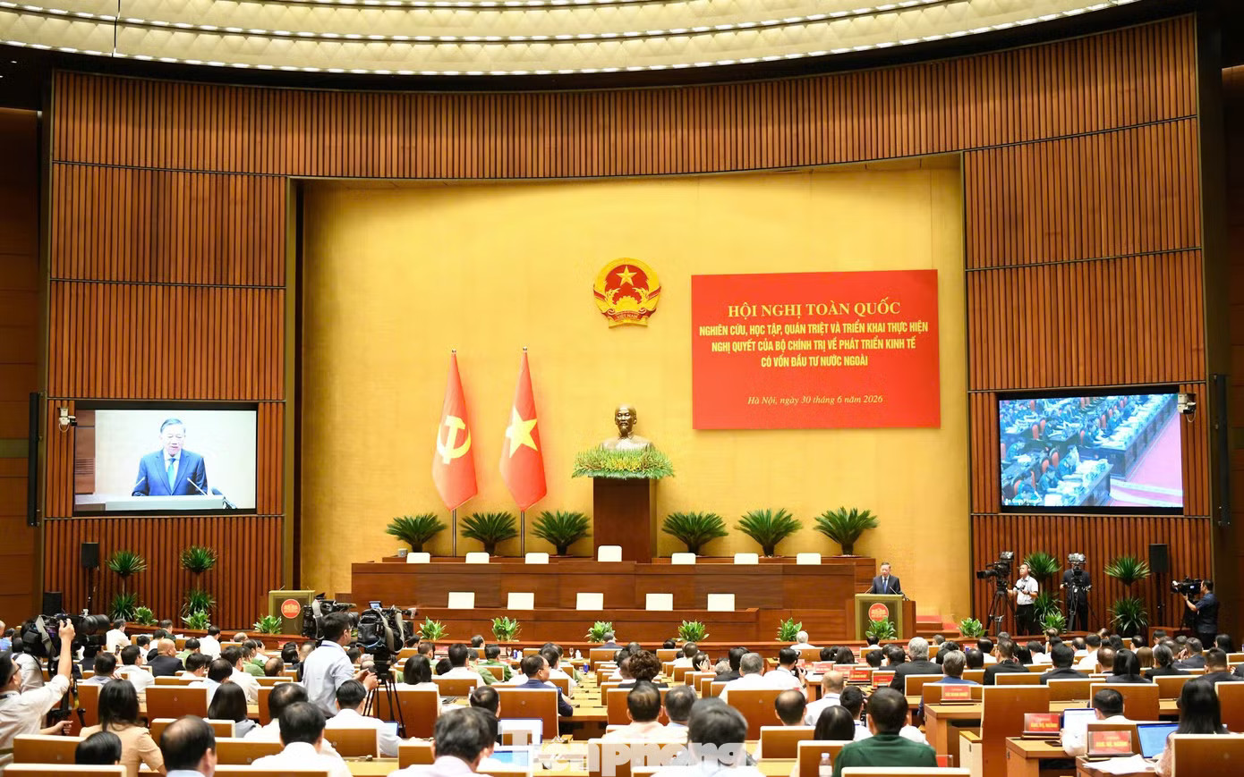 Tổng Bí thư, Chủ tịch nước: Không để nhà đầu tư phải đi qua quá nhiều cửa, mất quá nhiều thời gian và chi phí - Ảnh 3.