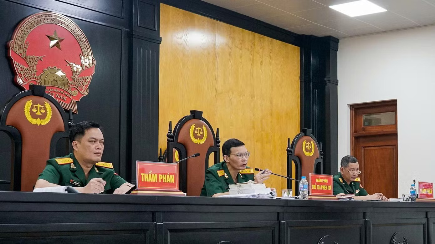 Vụ bán đất sân bay Nha Trang: Bị hại cho rằng có dấu hiệu bỏ lọt hành vi của những người mua bán đất ăn chênh lệch - Ảnh 2.