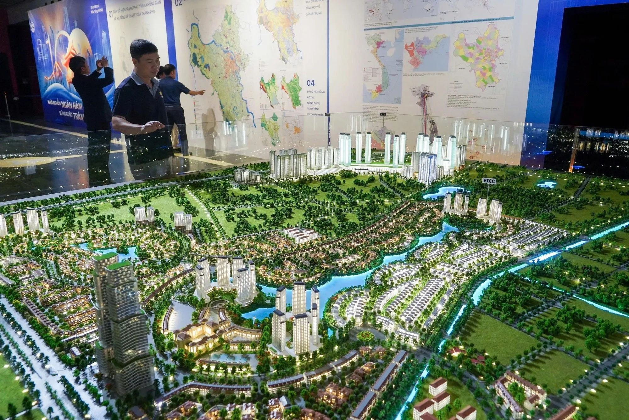 Chỉ 5 tháng nữa, hơn 8 triệu người dân Hà Nội có thể tự xem thông tin quy hoạch chuẩn: Cụ thể tra cứu ở đâu và cách nào? - Ảnh 1.