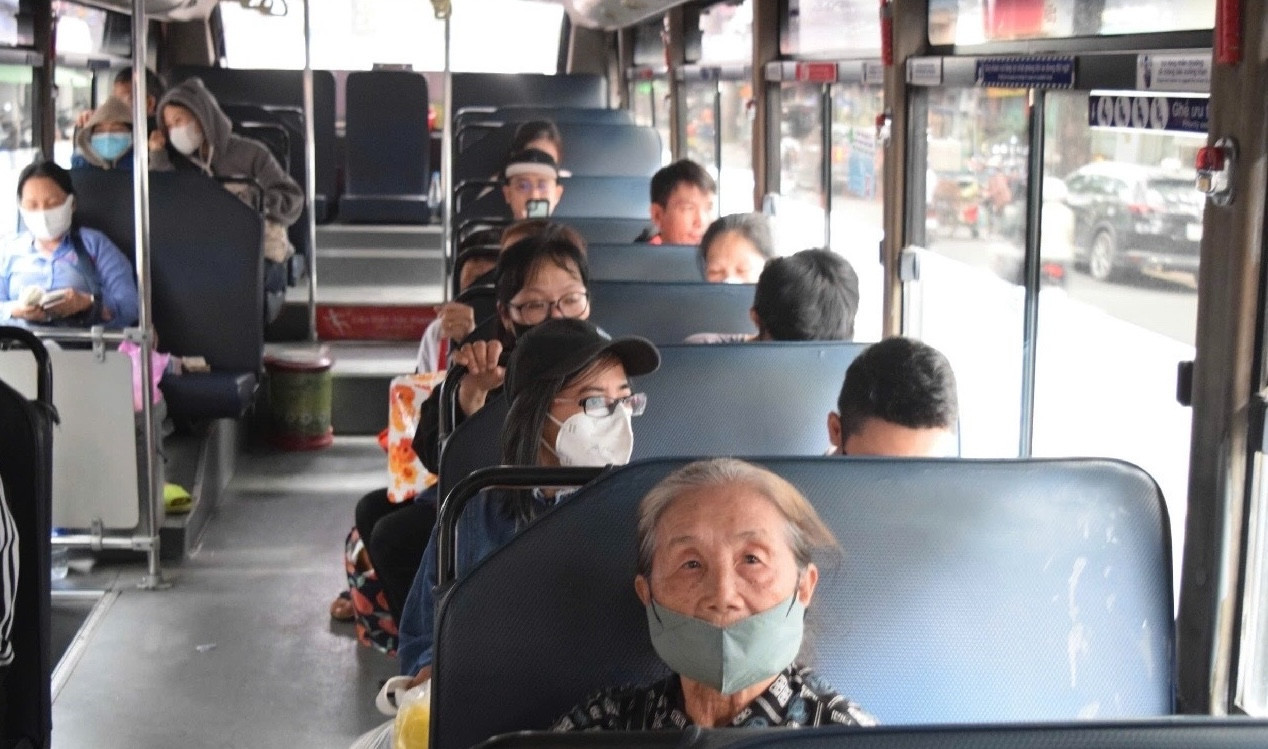Mỗi người cao tuổi đủ 70 tuổi sẽ được nhận 900.000 đồng, điều kiện cụ thể ra sao và áp dụng tại địa phương nào? - Ảnh 2.