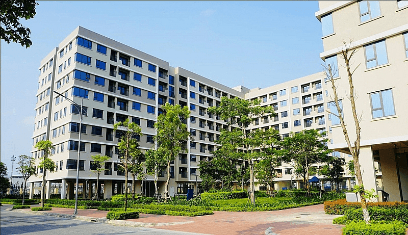 Từ hôm nay, người dưới 35 tuổi được vay mua nhà ở xã hội với lãi suất 6,5% tại 9 ngân hàng sau - Ảnh 1.