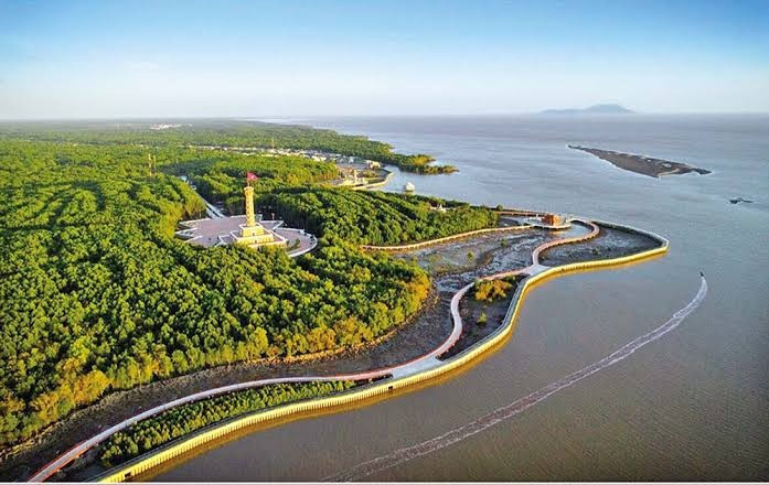 Tỉnh duy nhất Việt Nam có 3 mặt giáp biển sắp đón nhà máy điện gió hơn 6.300 tỷ đồng - Ảnh 2.