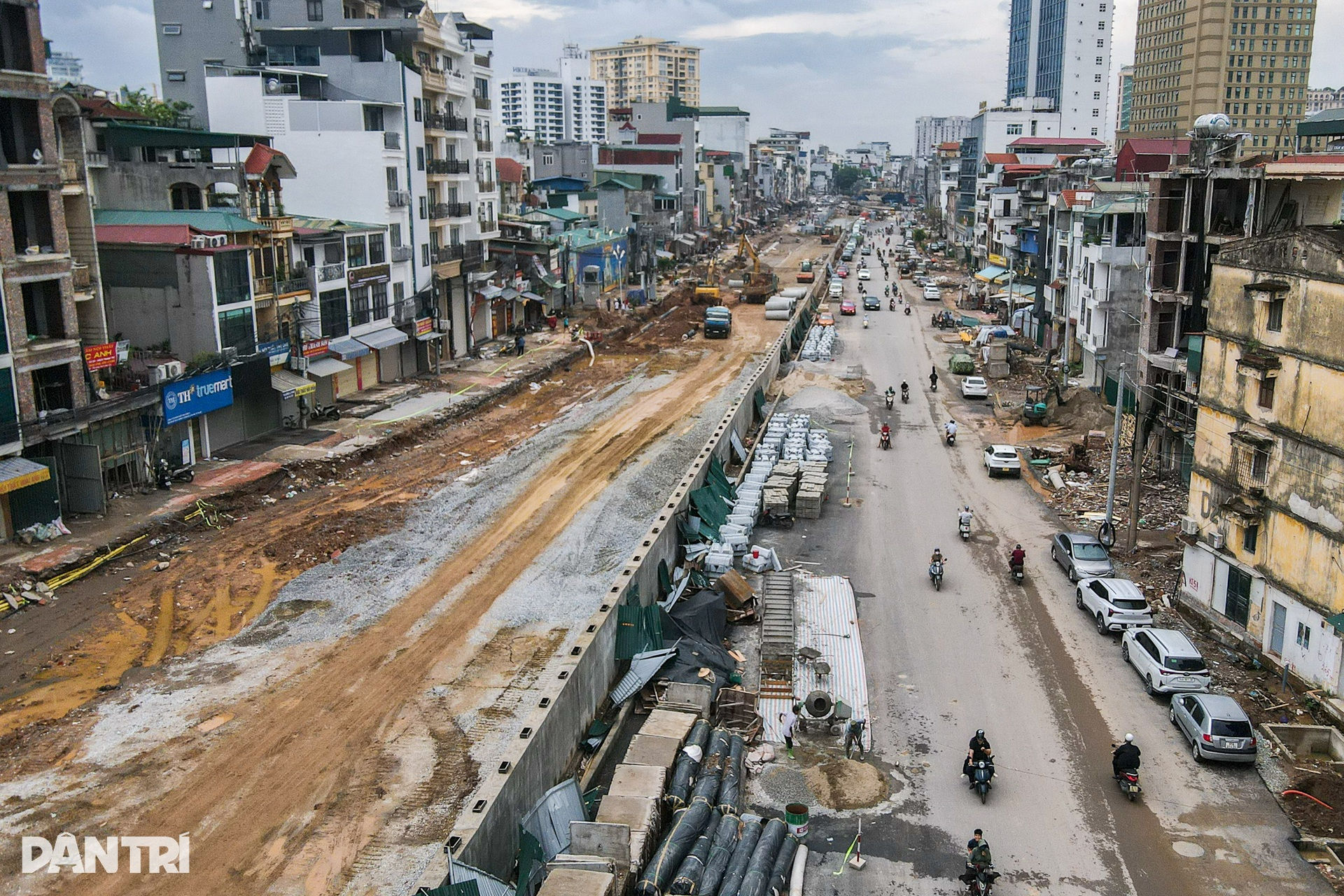 'Tuyến đường đắt nhất hành tinh' tại Hà Nội nhận chỉ đạo mới, quyết tâm thông xe trước ngày 2/9 - Ảnh 1.