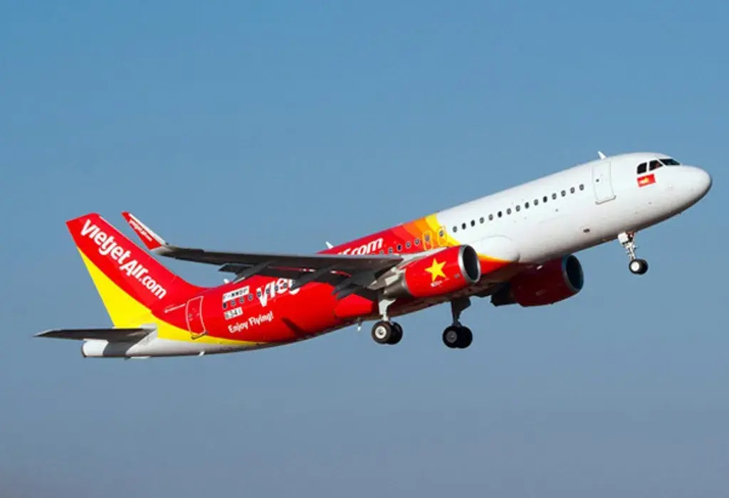 Khách hàng Vietjet bức xúc vì mua vé có ghi số ghế nhưng vẫn phải... xin ngồi nhờ