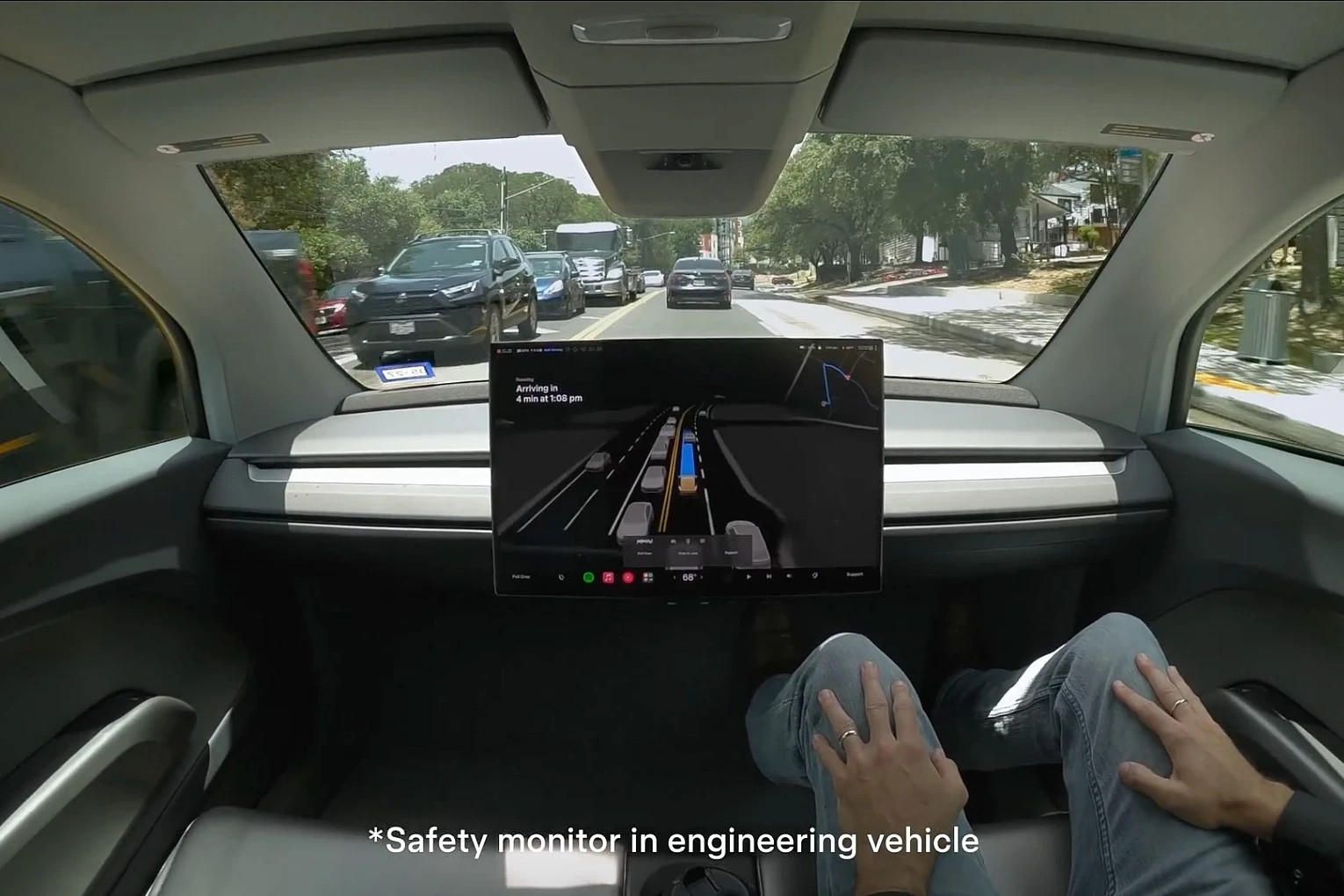 tesla_cybercab_testing_ev_bev_us_usa_austin_texas_2.webp