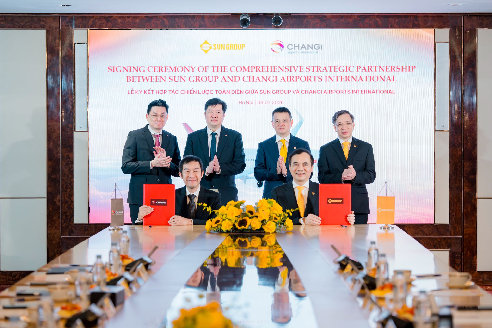 Bắt tay với Changi, Sun Group sẽ phát triển và vận hành sân bay theo chuẩn quốc tế - Ảnh 1.