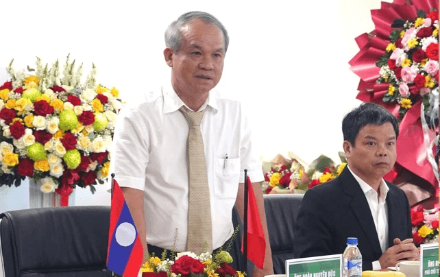 Bầu Đức mở cửa cơ ngơi Hàm Rồng, đón tuyển Lào vượt 1.000km sang rèn quân