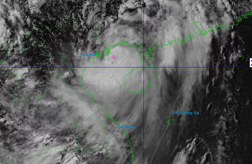 Hình ảnh vệ tinh chụp bão Maysak lúc 15h chiều 4/7. Bão Maysak đổ bộ Quảng Ninh tối nay, cường độ giật cấp 11 - Ảnh 1.
