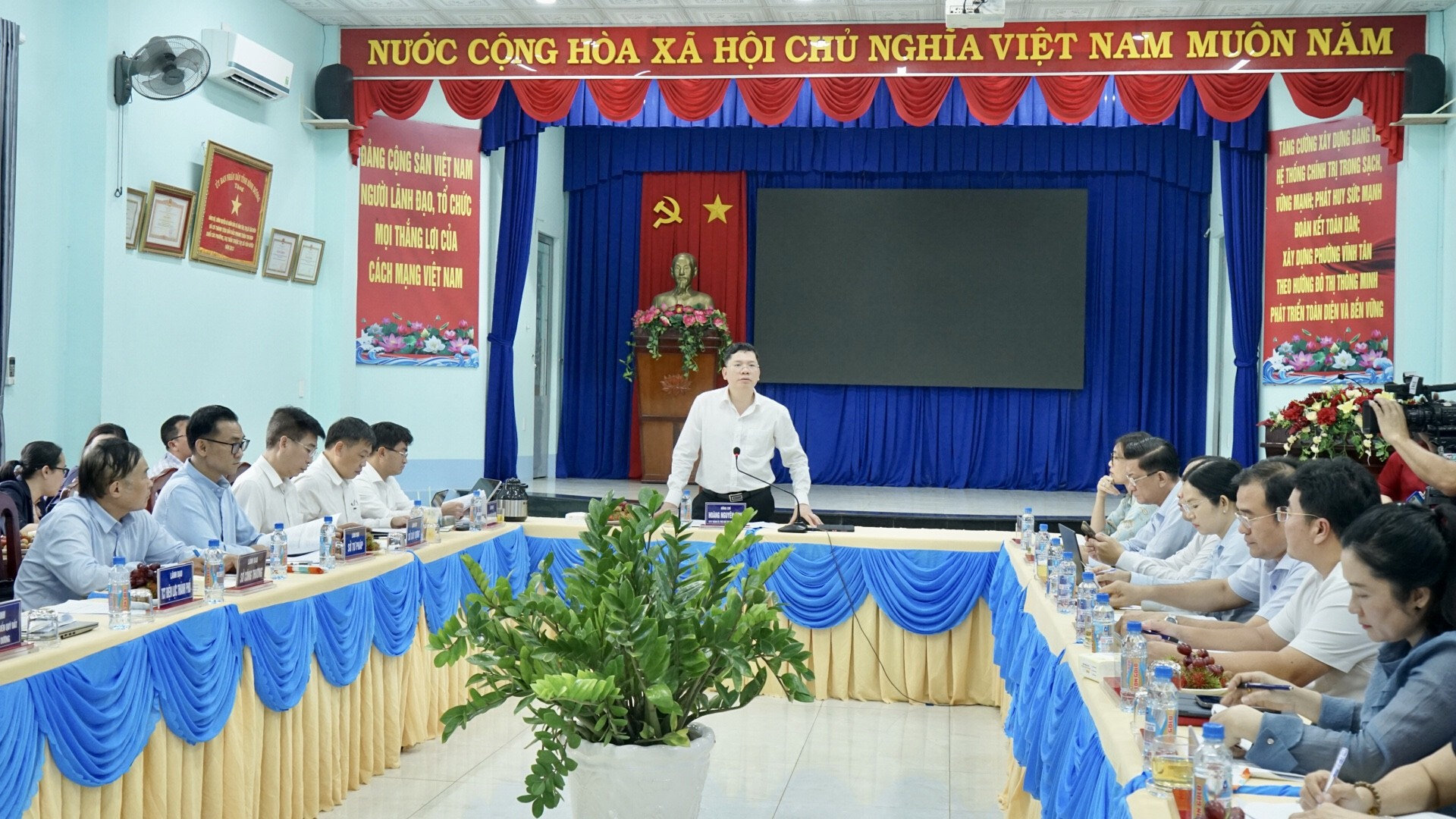 Tuyến cao tốc gần 70km kết nối TP giàu nhất Việt Nam với Tây Nguyên có diễn biến mới - Ảnh 1.