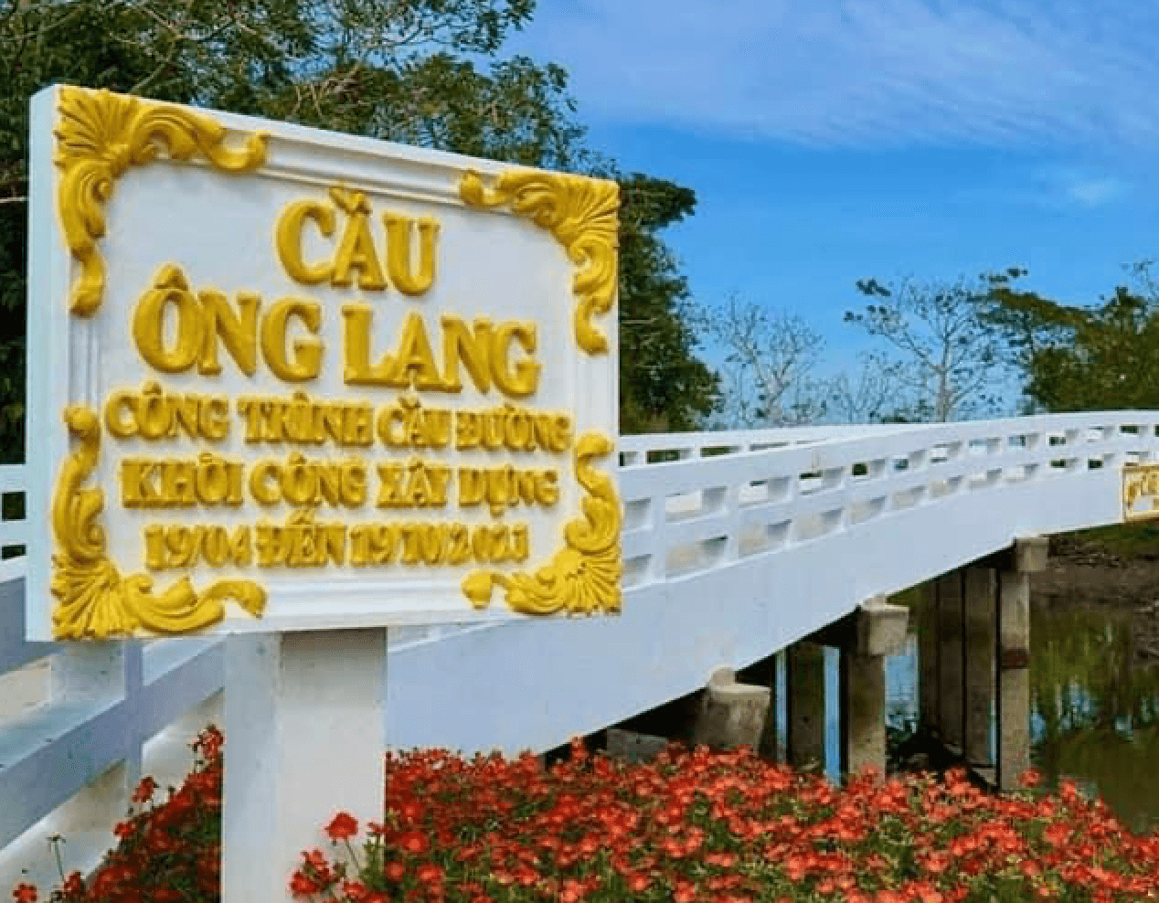 Choáng ngợp biệt phủ rộng bằng nửa sân bóng đá của đại gia miền Tây: Dát vàng loá mắt, nội thất toàn gỗ quý nhập trực tiếp từ Lào - Ảnh 7.