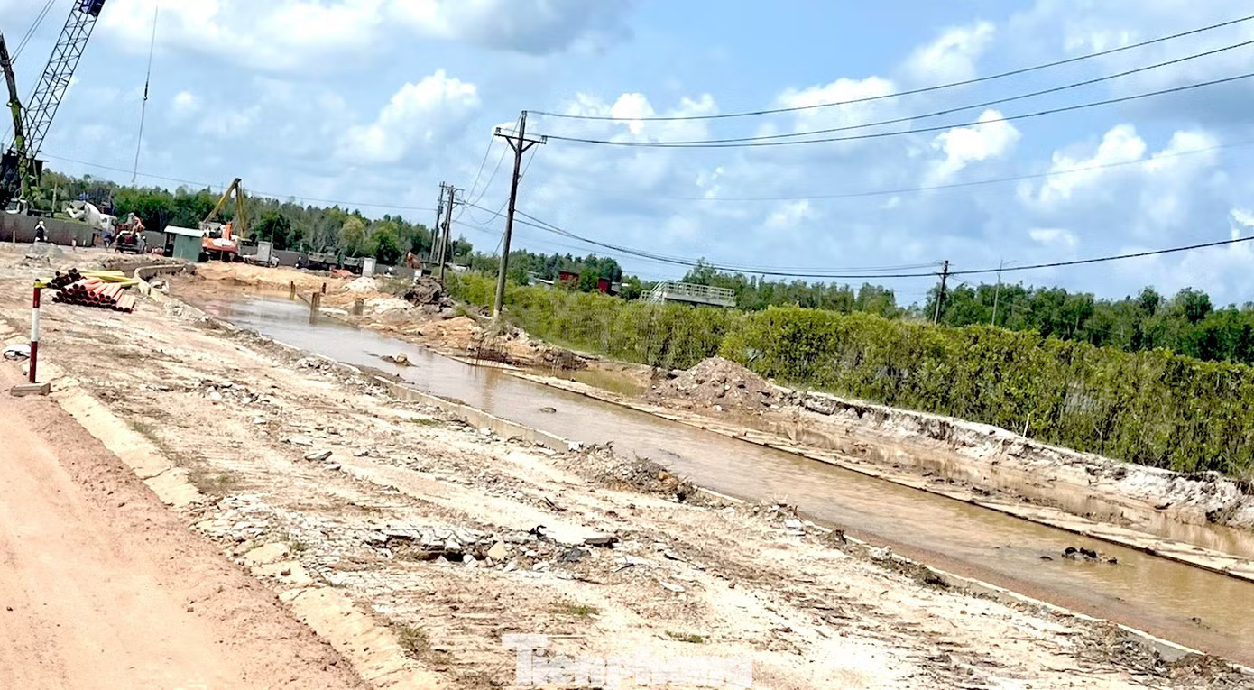 Công trình nghìn tỷ 'chờ' vật liệu: Bài 4- Loạt công trình APEC tại Phú Quốc vượt khó - Ảnh 3.