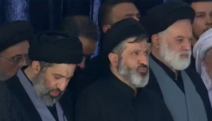 Ba người con của cố Lãnh tụ Tối cao Iran xuất hiện tại tang lễ cha - Ảnh 1.