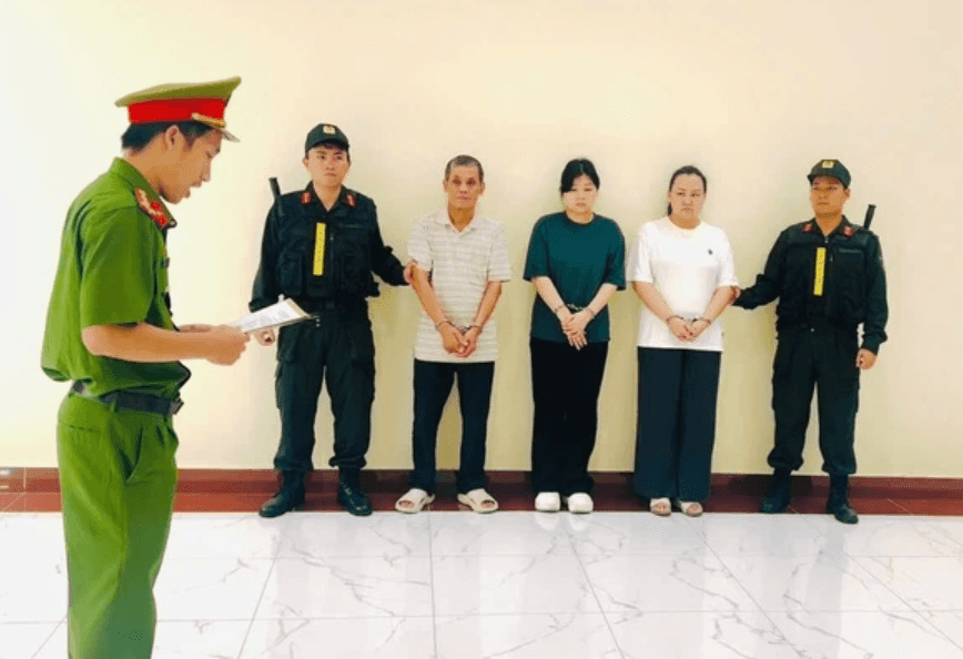 Bắt tạm giam 3 Giám đốc - Ảnh 1.