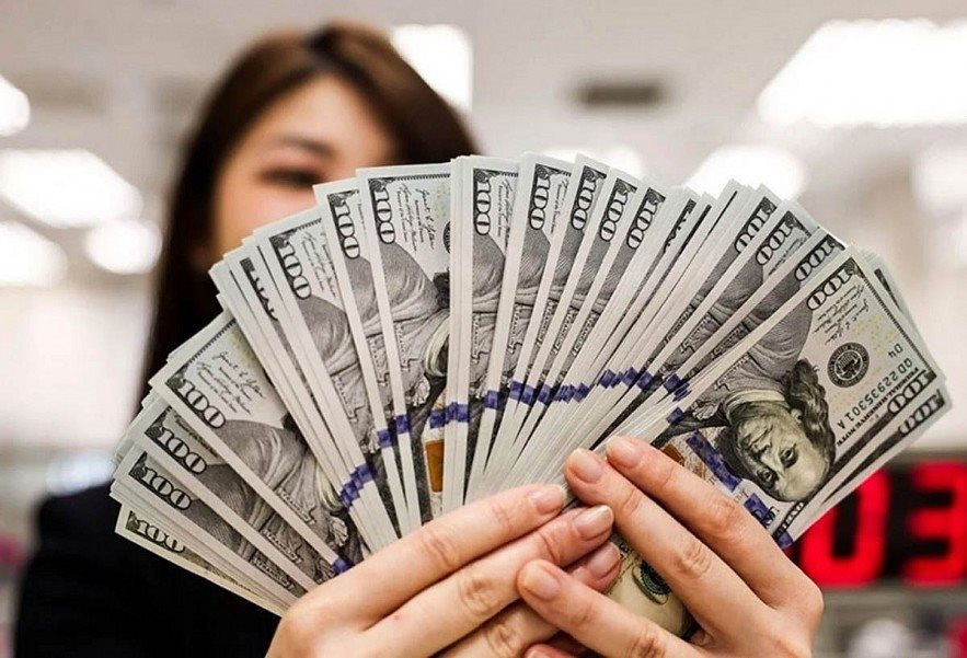 Đồng USD ghi nhận tuần giảm mạnh nhất 3 tháng, kỳ vọng Fed tăng lãi suất hạ nhiệt