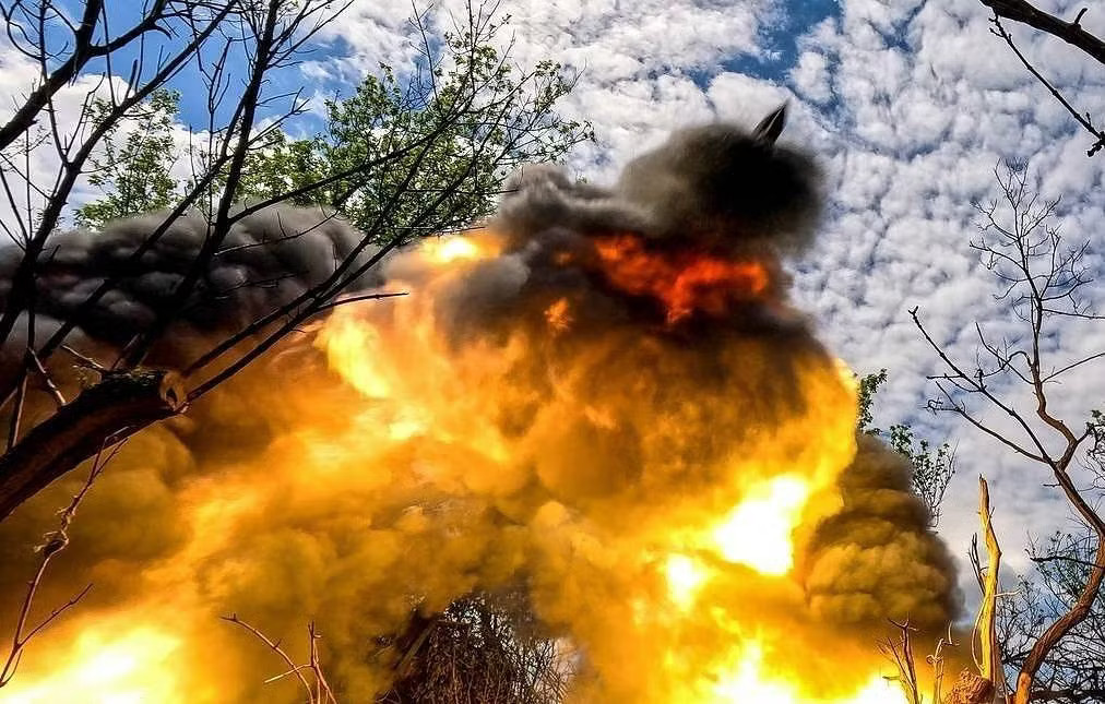 Nga nói Ukraine từ chối đề xuất ngừng bắn ở Donetsk - Ảnh 1.