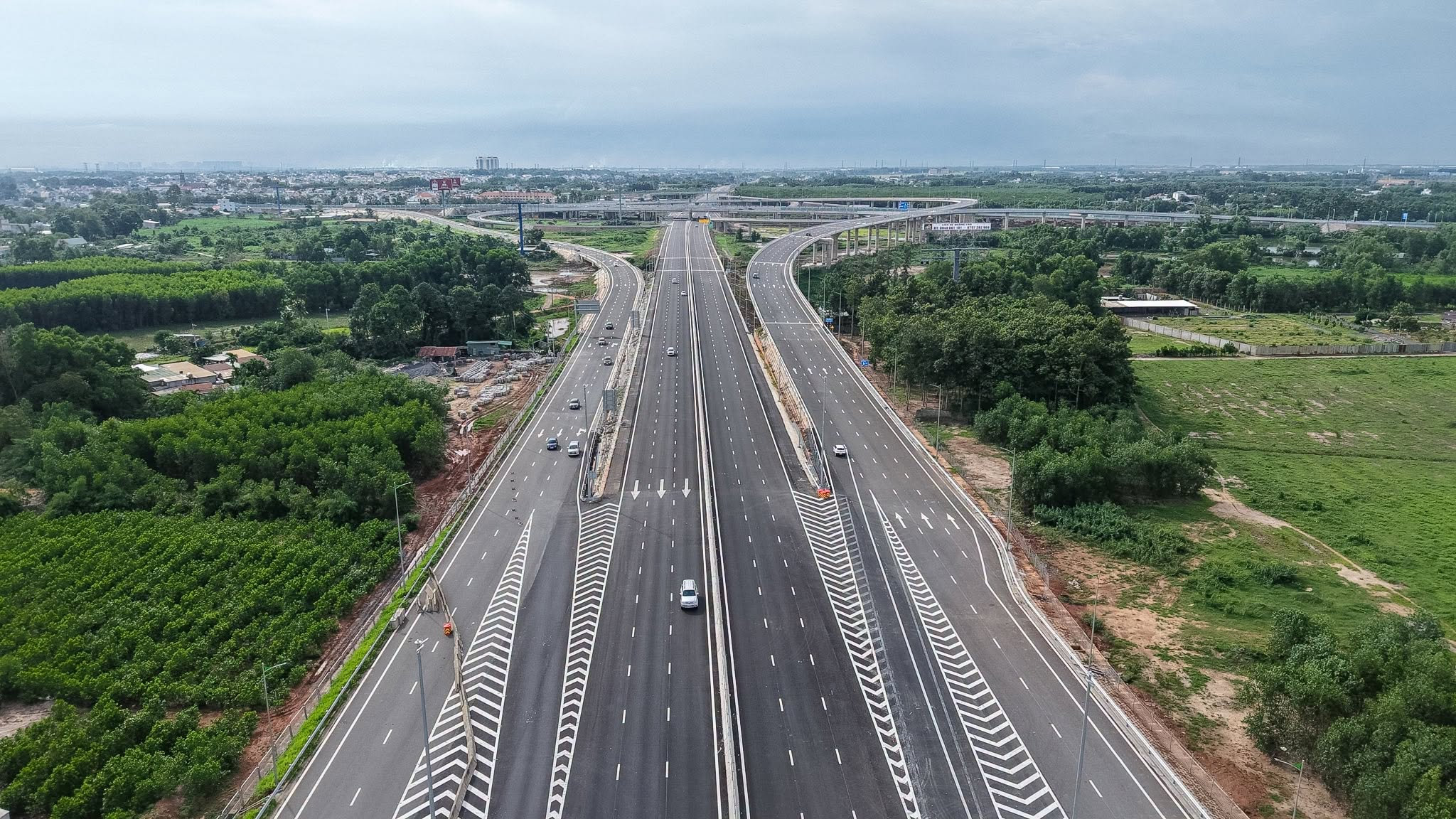 Dự án gần 2.700 tỷ được xem như 'mạch máu' của siêu sân bay lớn nhất cả nước sắp chạm đích - Ảnh 3.