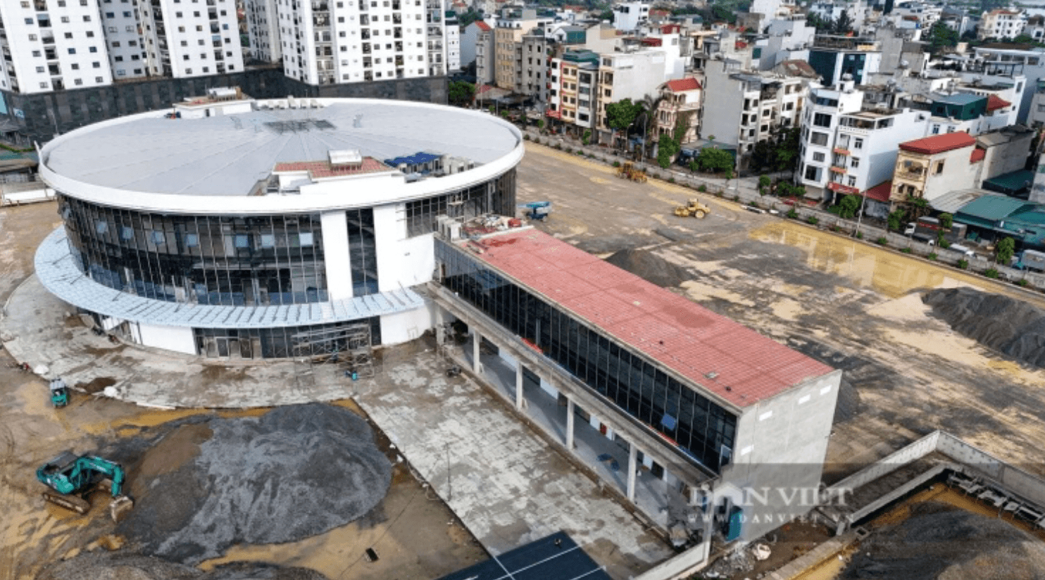 Sắp vận hành bến xe khách đầu tiên có tầng hầm tại Hà Nội - Ảnh 2.
