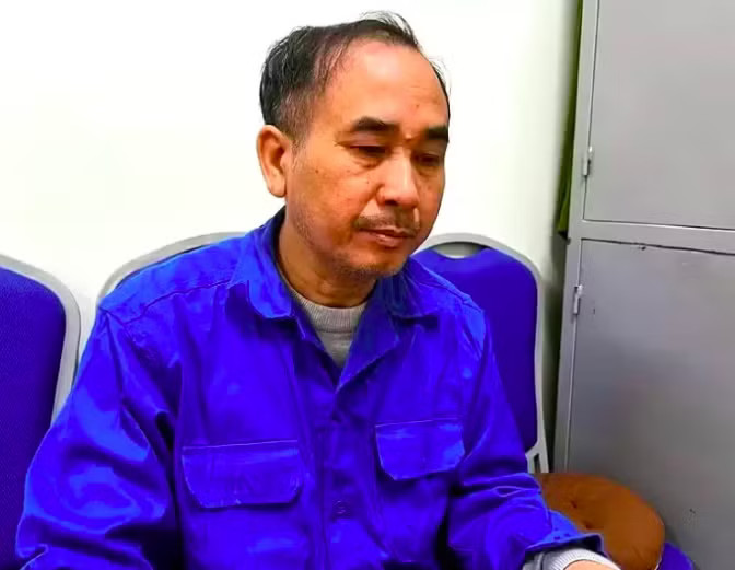 Bị cáo Nguyễn Văn Đức, cựu Trưởng phòng Quản lý hành nghề y, dược tư nhân. Nhóm cựu cán bộ Sở Y tế Hà Nội hầu tòa vì nhận hối lộ để cấp phép cho 686 phòng khám, tiệm thuốc - Ảnh 1.