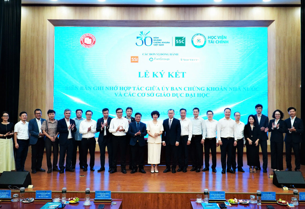 SSI đồng hành cùng UBCKNN đào tạo nhà đầu tư trẻ, xây nền tri thức cho thị trường vốn dài hạn - Ảnh 1.