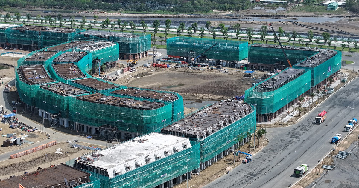 Cổ phiếu phập phù, lãi suất biến động, nhà đất đang ở 'điểm mua' tốt nhất?
